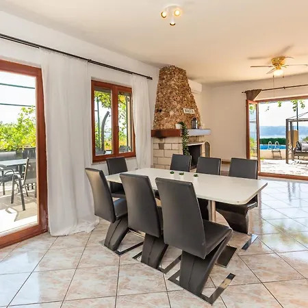 Adriatic Villa *
